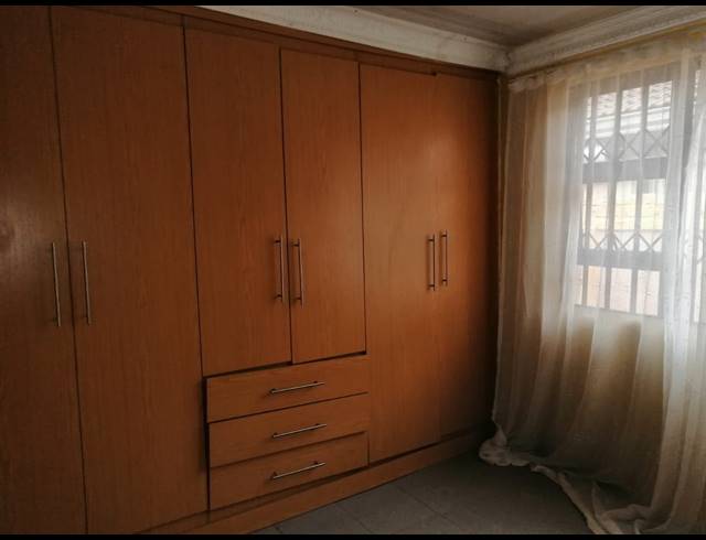 2 BEDROOM HOUSE FOR SALE IN SEBOKENG ZONE 19